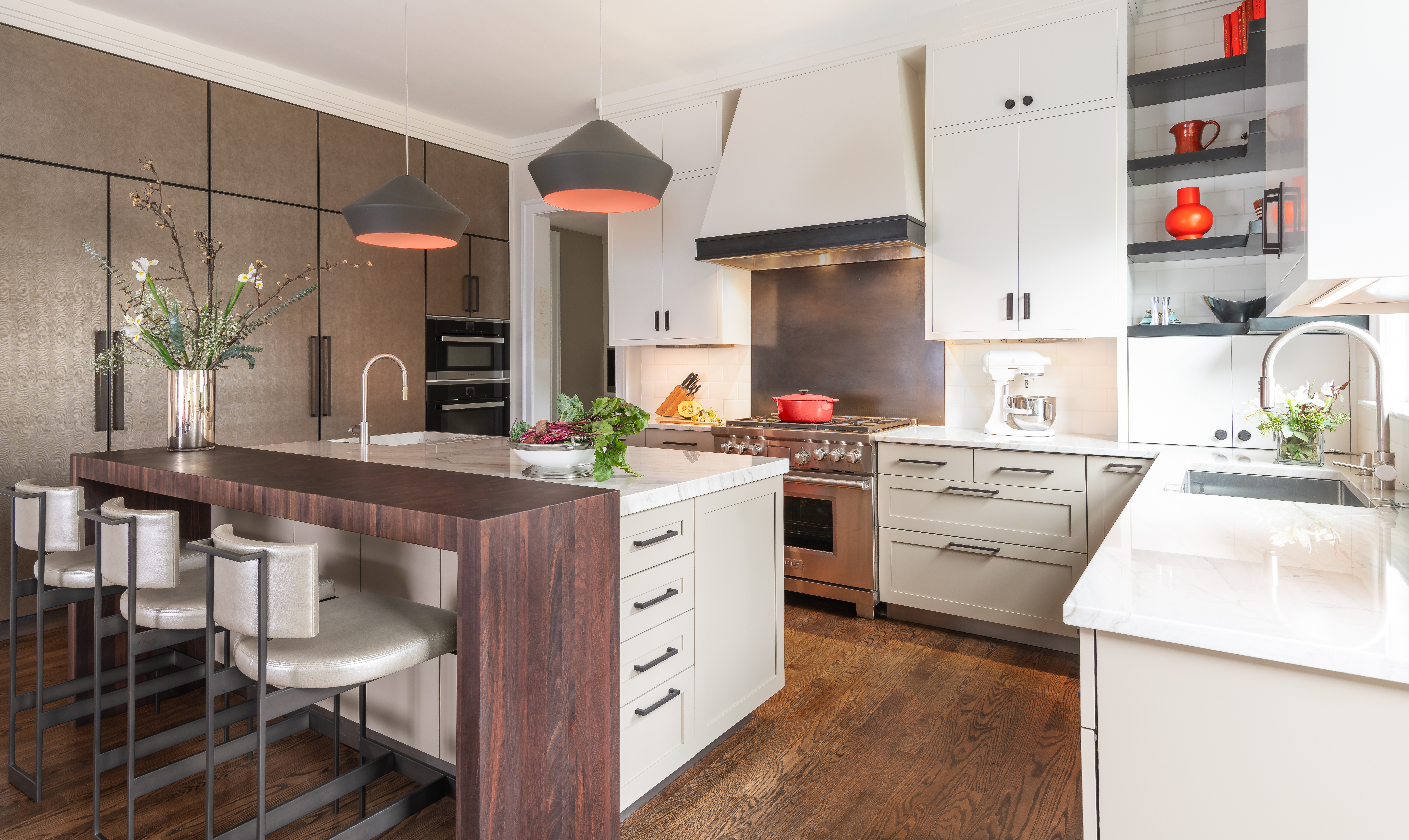 Keiana Photography JGKB Liffmann Kitchen hi res-5 Design: Jennifer Gilmer Kitchen & Bath. Photo: Keiana Photography