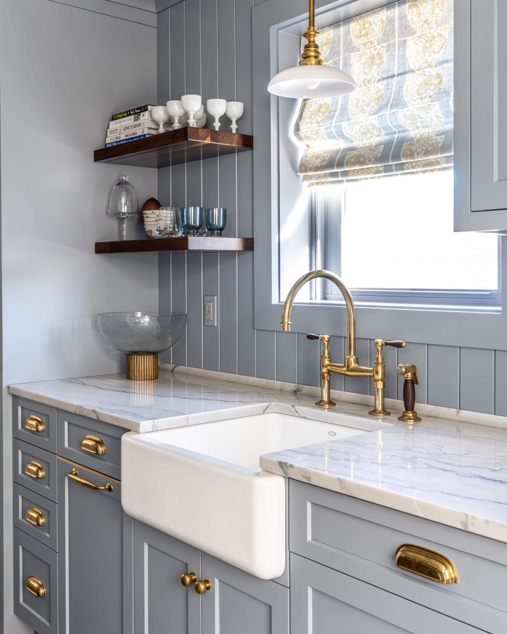 floating-shelves-jarrett-design