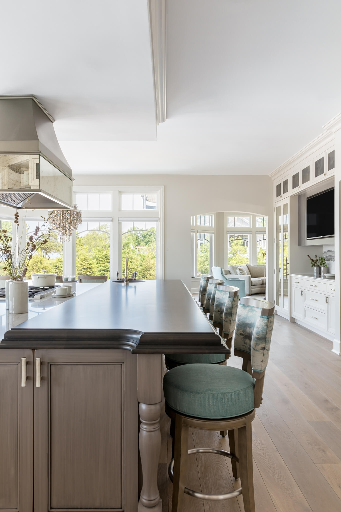 el-design-studio-kitchen-island-curly-maple-custom-edge-stain-durata-matte-expanded-corners-countertop-sink-josh-goetz.photography (11)